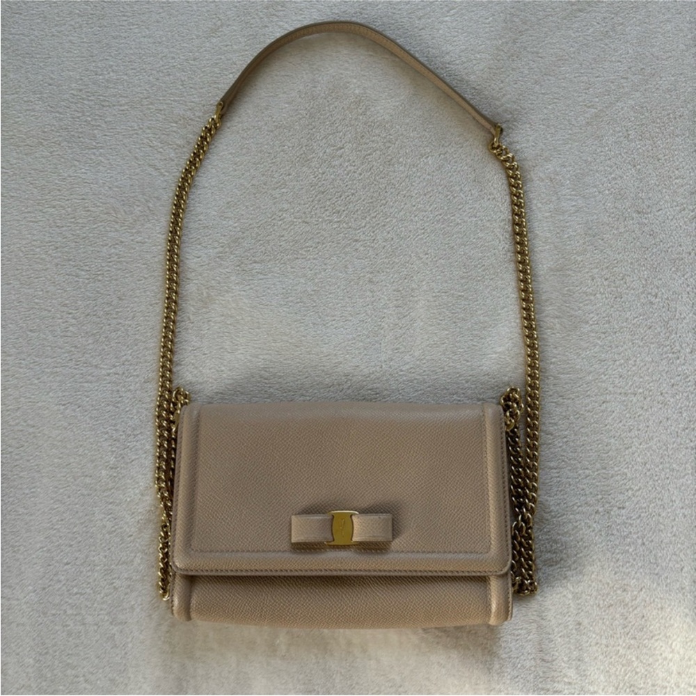 Salvatore Ferragamo Hammered Calfskin Vara Bow Mini Purse - Picture 3 of 12